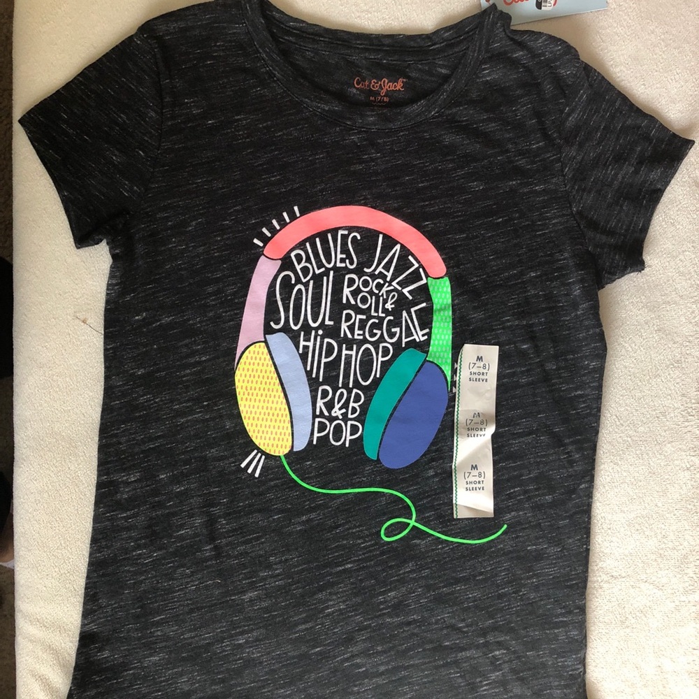 New Cat & Jack Girls T-Shirt, Cool headphone logo